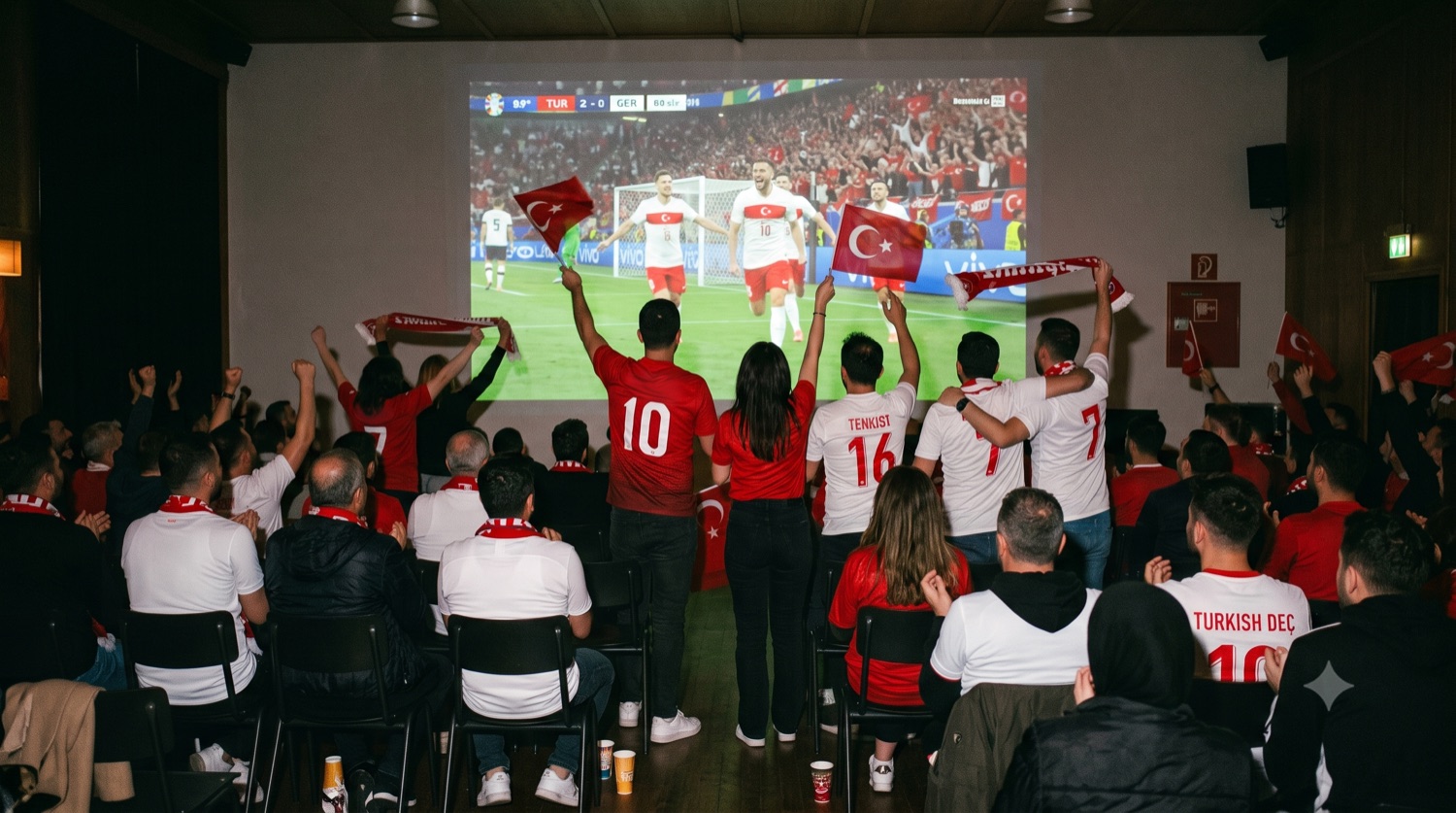 beIN Connect ile büyük ekranda canlı maç yayını — Batıkent Arena, Ankara